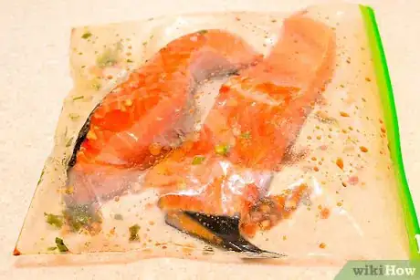 Imagen titulada Marinate Salmon Step 10