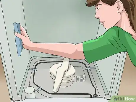 Imagen titulada Clean a Dishwasher with Vinegar Step 9