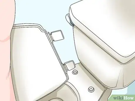 Imagen titulada Remove a Toilet Seat Step 4