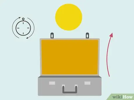 Imagen titulada Clean a Suitcase Step 17