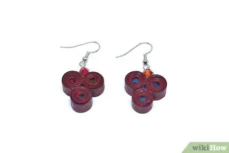 Imagen titulada Make Quilling Earrings Step 10