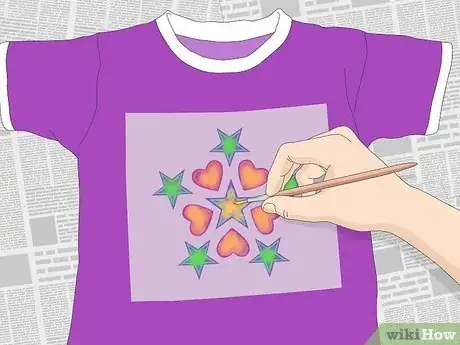 Imagen titulada Puffy Paint a Shirt Step 7