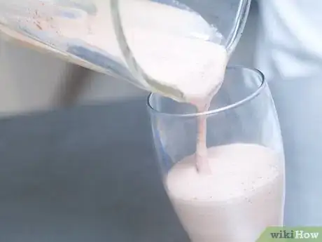 Imagen titulada Make Chocolate Nesquik Milkshakes Step 5