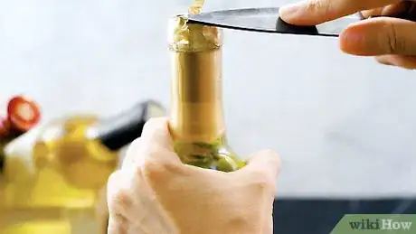 Imagen titulada Open a Bottle of Wine Step 14