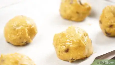 Imagen titulada Bake Frozen Cookie Dough Step 5