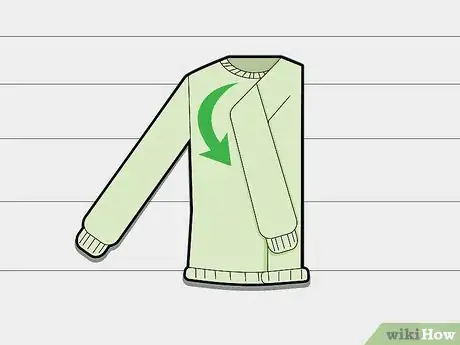 Imagen titulada Fold Long Sleeve Shirts Step 13