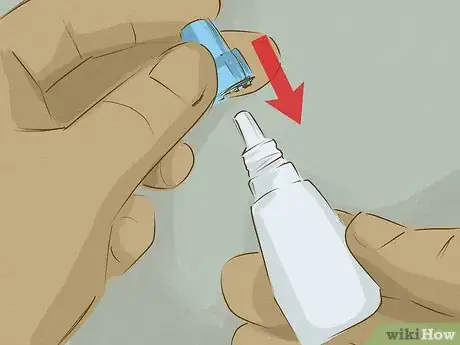 Imagen titulada Use Eye Drops Step 12