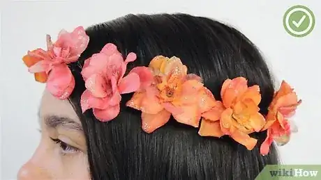 Imagen titulada Make a Flower Headband Step 6