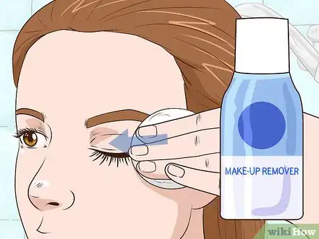 Imagen titulada Remove Eyelash Extensions Step 10