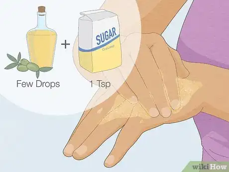 Imagen titulada Get Soft Hands in a Week Step 12