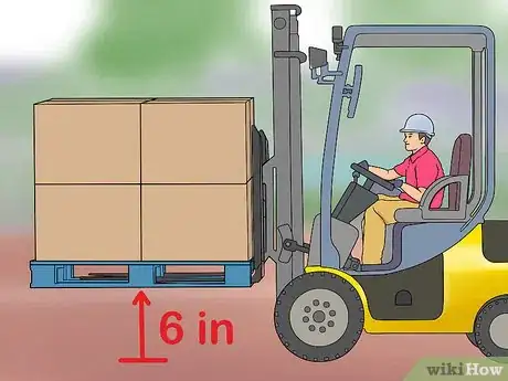 Imagen titulada Drive a Forklift Step 16