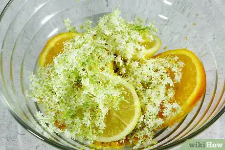 Imagen titulada Make Elderflower Cordial Step 4