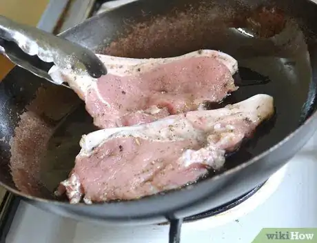 Imagen titulada Cook Pork Chops on the Stove Step 15