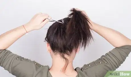 Imagen titulada Prevent Hair from Knotting Step 8