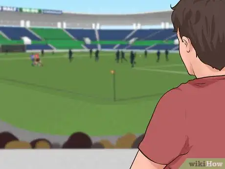 Imagen titulada Play Forward in Soccer Step 17