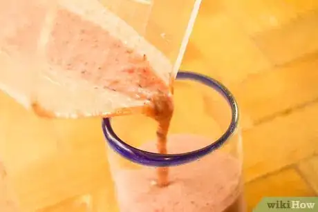 Imagen titulada Make a Yogurt and Fruit Smoothie Step 8