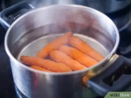 Imagen titulada Cook Baby Carrots Step 6