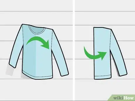 Imagen titulada Fold Long Sleeve Shirts Step 2