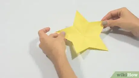 Imagen titulada Cut Out a Star Step 7