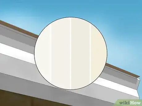 Imagen titulada Paint Gutters Step 17