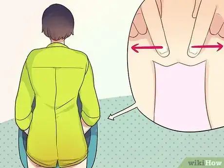 Imagen titulada Urinate Standing Up as a Female Step 4