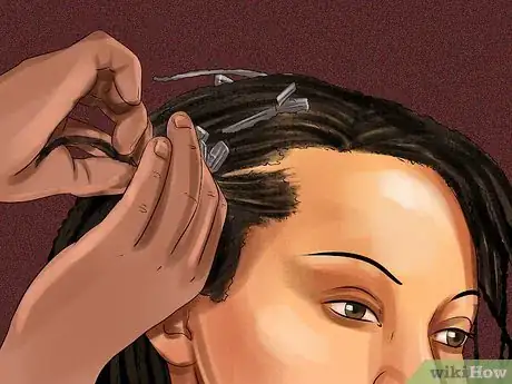 Imagen titulada Dreadlock Straight Hair Step 10