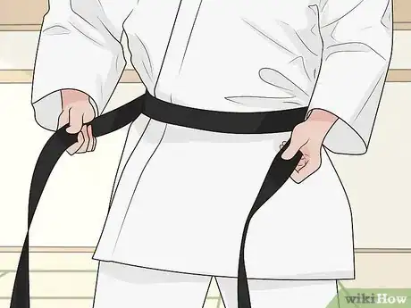 Imagen titulada Tie a Karate Belt Step 3