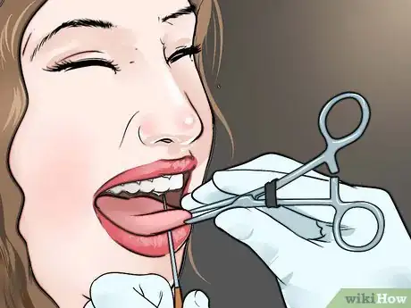 Imagen titulada Hide a Tongue Piercing Step 1