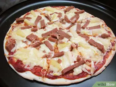 Imagen titulada Make a Hawaiian Pizza Step 10