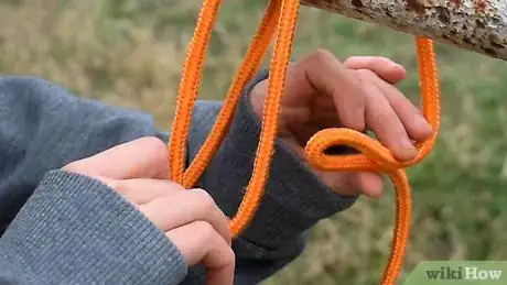 Imagen titulada Tie a Quick Release Knot (Highwayman's Hitch) Step 2