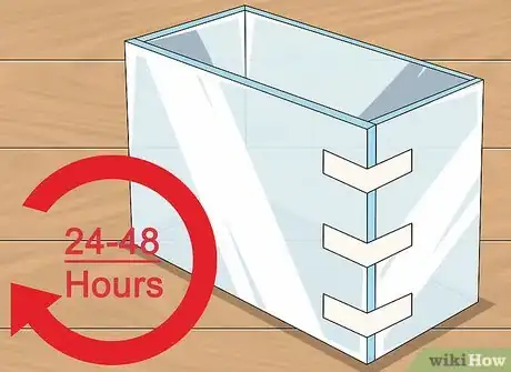 Imagen titulada Glue Plexiglas Step 6