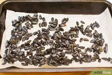 Imagen titulada Roast Sunflower Seeds Step 4