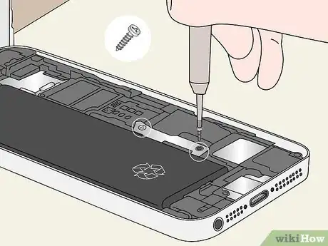 Imagen titulada Replace an iPhone Battery Step 53