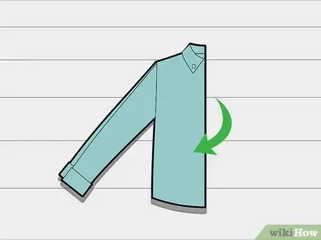 Imagen titulada Fold Long Sleeve Shirts Step 17