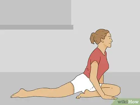 Imagen titulada Stretch Before Gymnastics Step 11