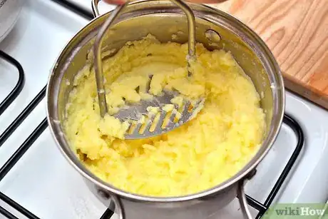 Imagen titulada Make Irish Mashed Potatoes Step 9