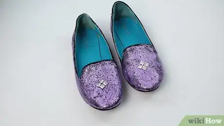 Imagen titulada Make Glitter Shoes Step 14