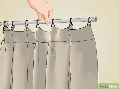 Imagen titulada Hang Curtains Without Drilling Step 14