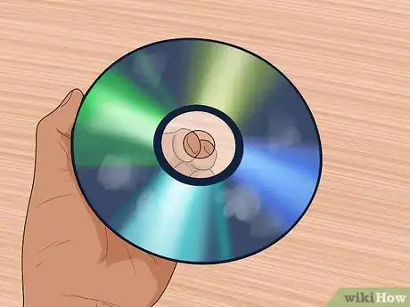 Imagen titulada Clean a Game Disc Step 1