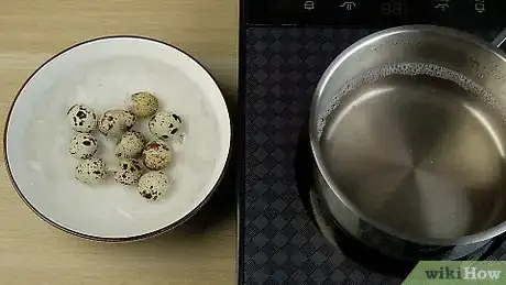 Imagen titulada Eat Quail Eggs Step 4