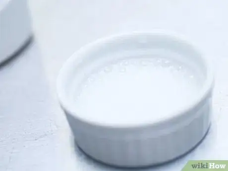 Imagen titulada Get Rid of Roaches with Borax Step 7