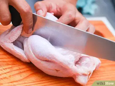 Imagen titulada Chop a Chicken Step 5