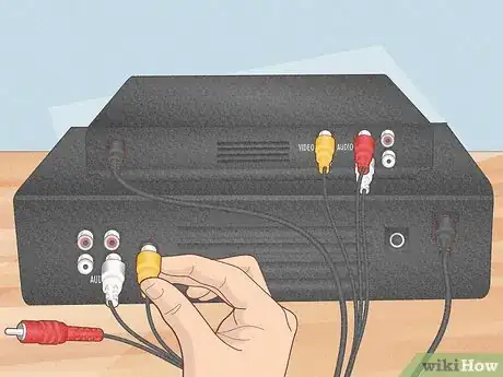 Imagen titulada Convert a VHS to DVD Step 3