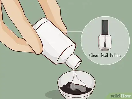 Imagen titulada Make Black Nail Polish Step 4