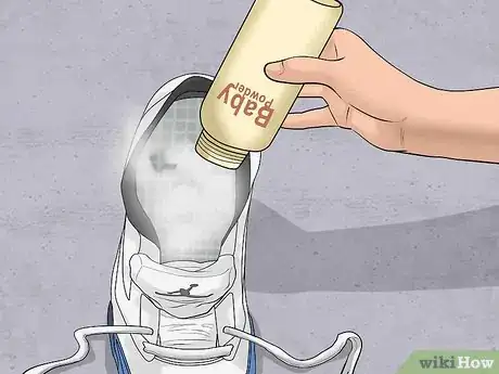 Imagen titulada Get Squeaks Out of Air Jordan Sneakers Step 4