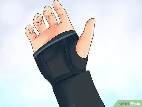 Imagen titulada Exercise After Carpal Tunnel Surgery Step 8