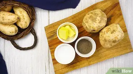 Imagen titulada Bake Sweet Potatoes Step 1