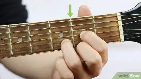 Imagen titulada Play the D Chord for Guitar Step 1