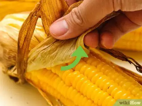 Imagen titulada Cook Corn on the Cob in the Oven Step 4