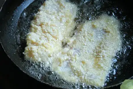 Imagen titulada Make Panko Breaded Fish Step 10